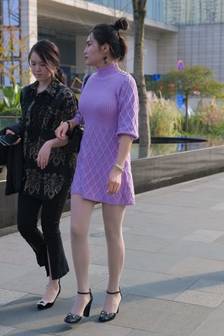 紫色针织毛衣丝袜姐姐